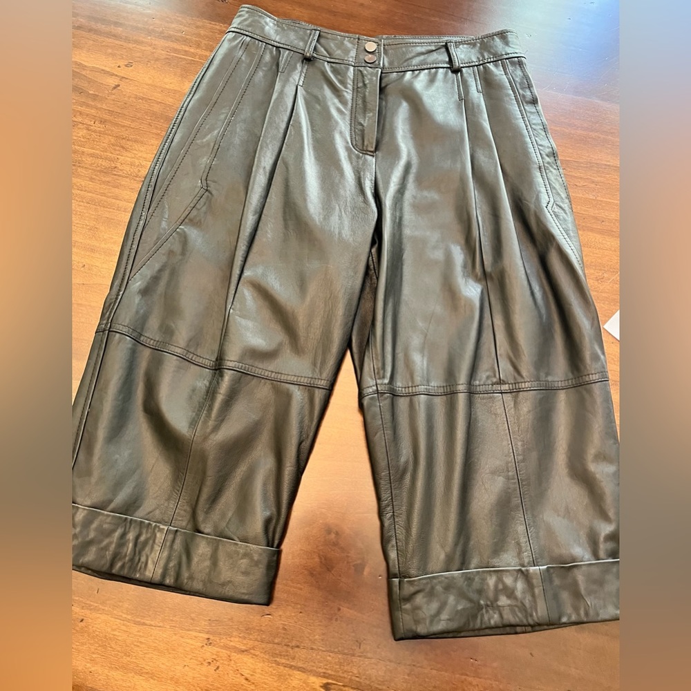 BCBG MAX AZRIA RUNWAY CARSON CROPPED LAMB LEATHER PANTS SZ M (10)
